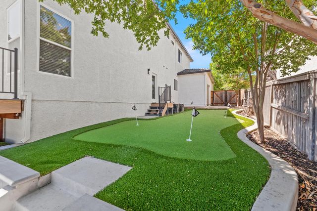 5247 Silver Peak Ln, Rocklin, CA 95765