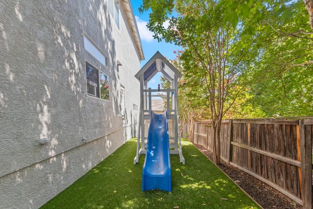 5247 Silver Peak Ln, Rocklin, CA 95765