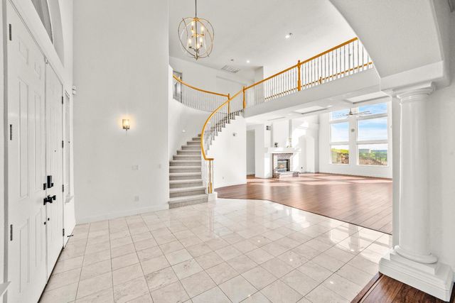 5247 Silver Peak Ln, Rocklin, CA 95765