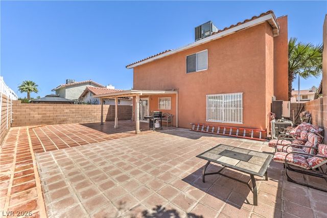 3352 Bridgeport Drive, Las Vegas, NV 89121