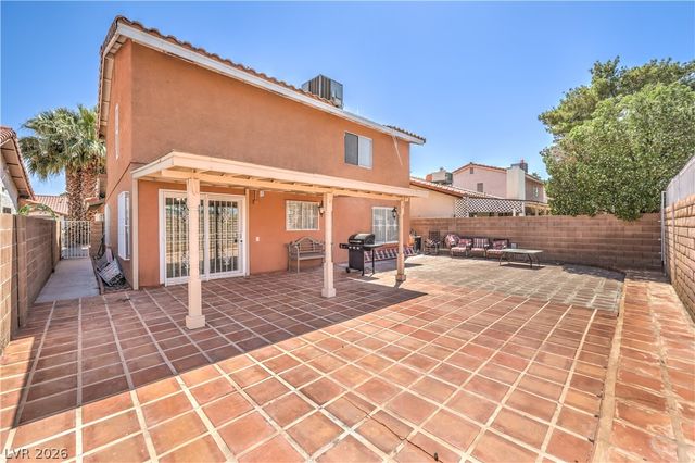 3352 Bridgeport Drive, Las Vegas, NV 89121