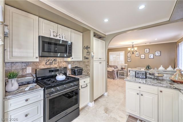 3352 Bridgeport Drive, Las Vegas, NV 89121