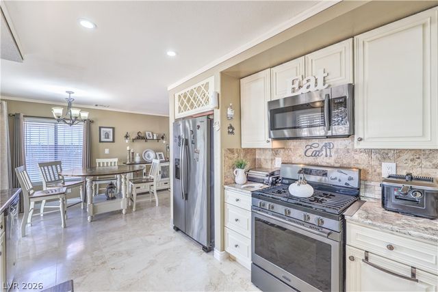 3352 Bridgeport Drive, Las Vegas, NV 89121