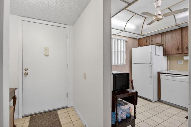 3050 Holiday Springs Boulevard 108, Margate, FL 33063
