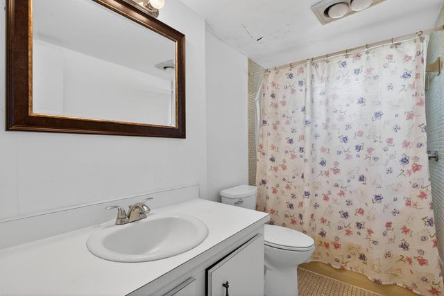 3050 Holiday Springs Boulevard 108, Margate, FL 33063