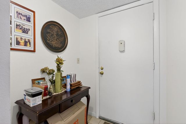 3050 Holiday Springs Boulevard 108, Margate, FL 33063