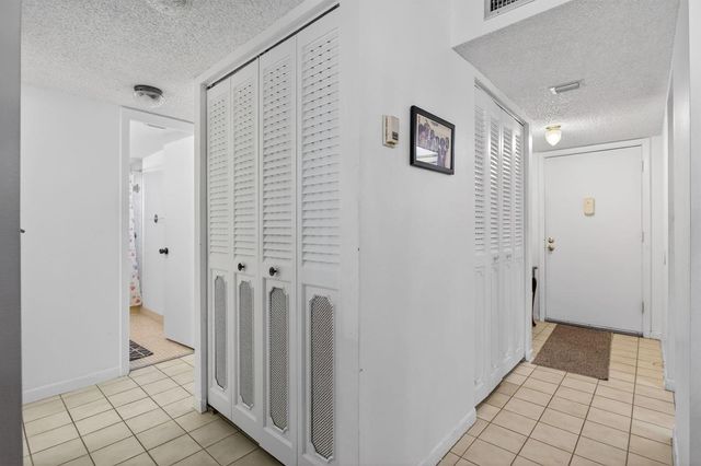 3050 Holiday Springs Boulevard 108, Margate, FL 33063