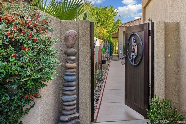 21 Colonial, Rancho Mirage, CA 92270