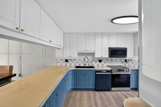 10240 Collins Ave 207, Bal Harbour, FL 33154