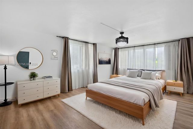 10240 Collins Ave 207, Bal Harbour, FL 33154