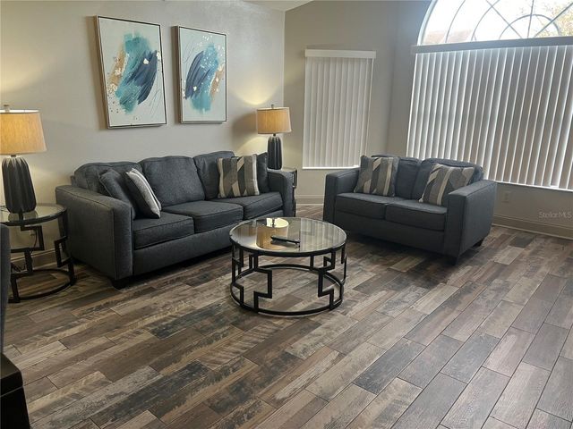 2456 SWEETWATER CLUB CIRCLE 19, Kissimmee, FL 34746