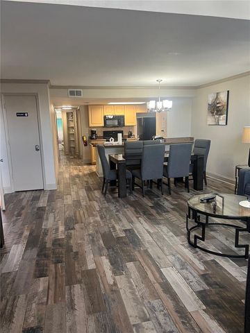 2456 SWEETWATER CLUB CIRCLE 19, Kissimmee, FL 34746