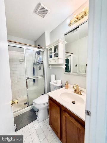 4232 STOCKBRIDGE DR, Dumfries, VA 22025