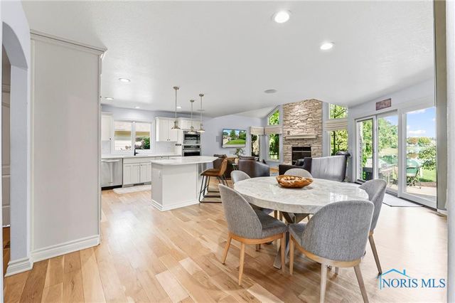 7920 N Shoreline Drive, Holland, OH 43528