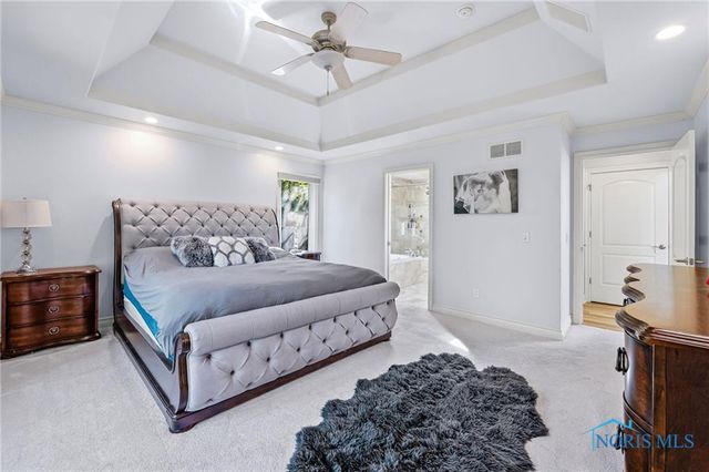 7920 N Shoreline Drive, Holland, OH 43528