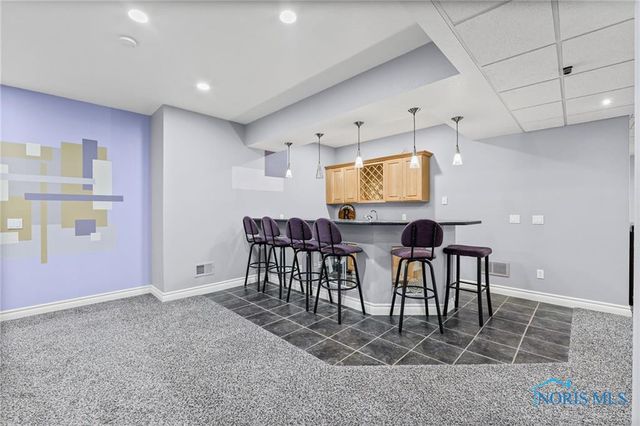 7920 N Shoreline Drive, Holland, OH 43528