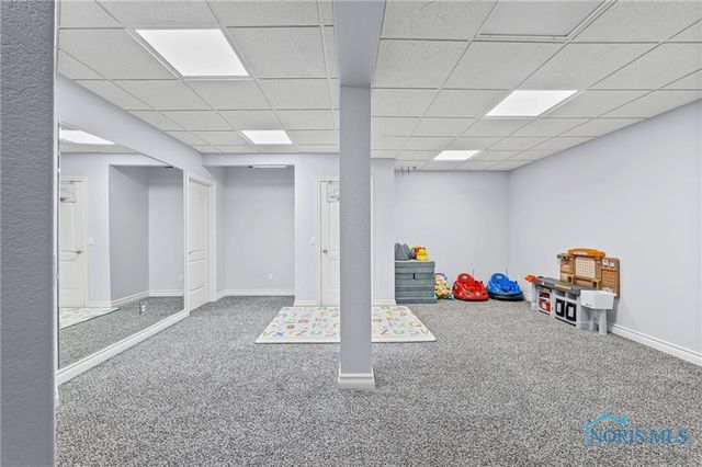 7920 N Shoreline Drive, Holland, OH 43528