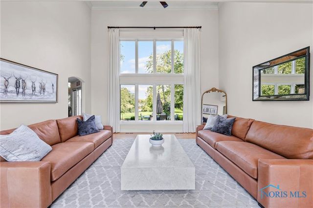 7920 N Shoreline Drive, Holland, OH 43528