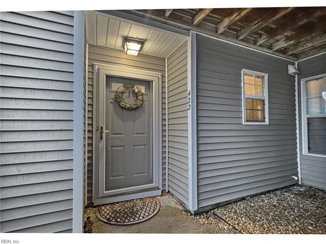 422 Lees Mill DR, Newport News, VA 23608
