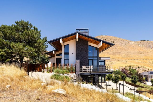 972 N CHURCHILL DR, Salt Lake City, UT 84103