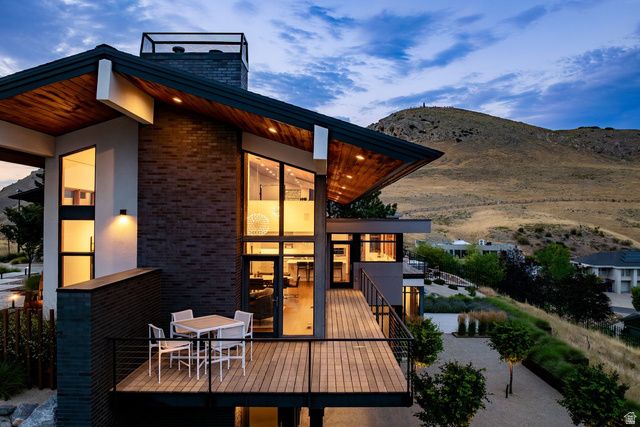 972 N CHURCHILL DR, Salt Lake City, UT 84103