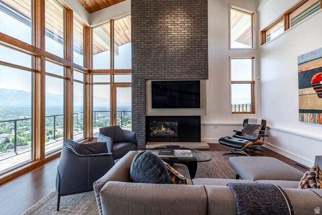 972 N CHURCHILL DR, Salt Lake City, UT 84103