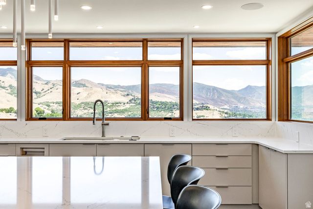 972 N CHURCHILL DR, Salt Lake City, UT 84103