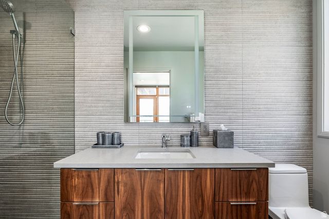 972 N CHURCHILL DR, Salt Lake City, UT 84103