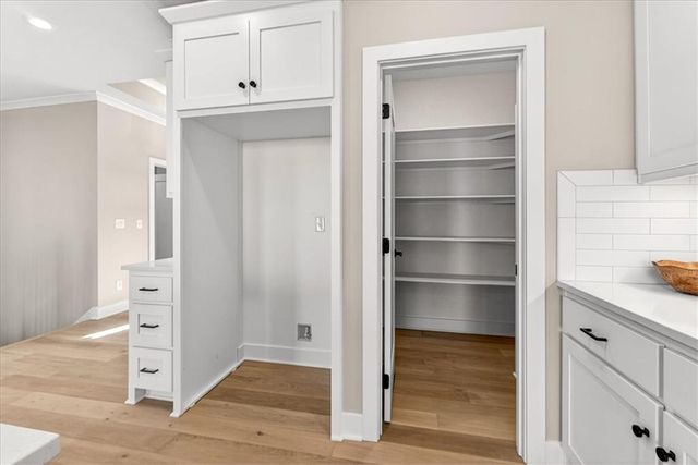 24982 W 94th Place, Lenexa, KS 66227