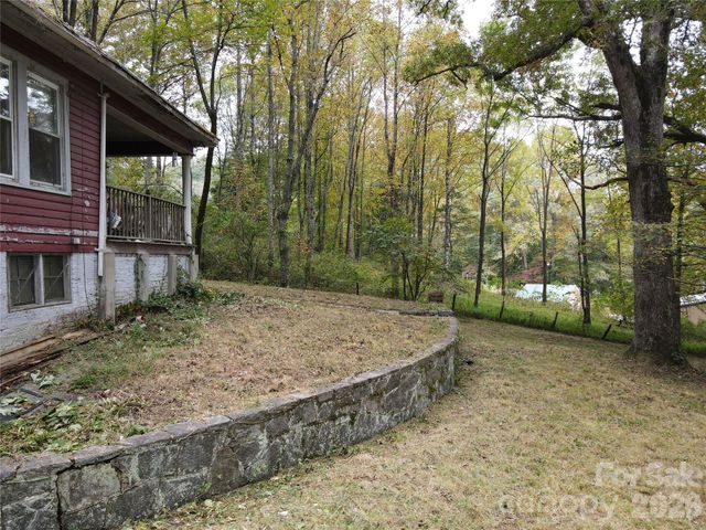 1 Main Entrance Street, Brevard, NC 28712