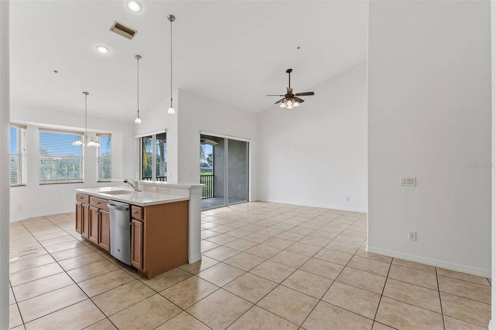 1003 FAIRWAYCOVE LANE 207, BRADENTON, FL 34212 — photo 4