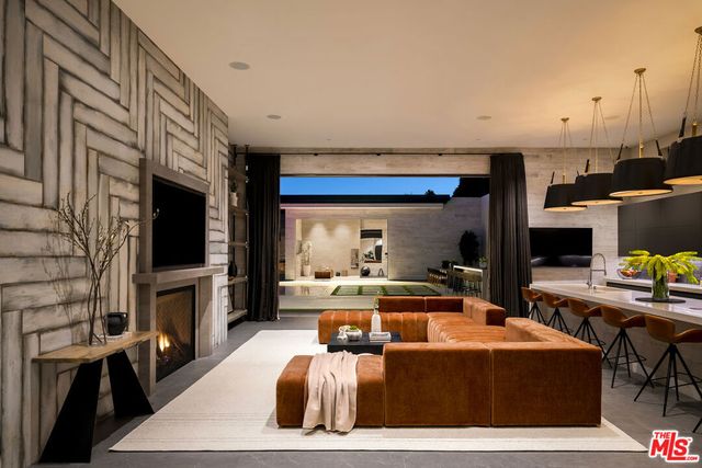 145 N Mapleton Drive, Los Angeles, CA 90077