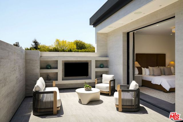 145 N Mapleton Drive, Los Angeles, CA 90077