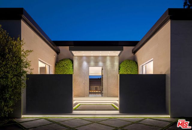 145 N Mapleton Drive, Los Angeles, CA 90077