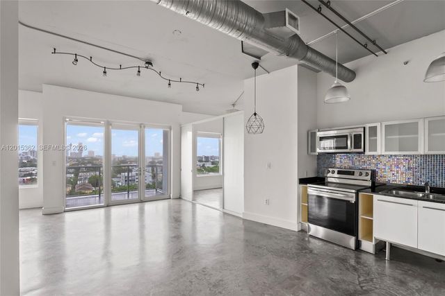 10 SW South River Dr 1006, Miami, FL 33130