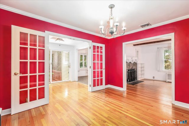 10 Crown Street, Trumbull, CT 06611