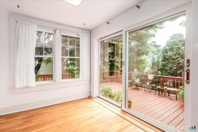 10 Crown Street, Trumbull, CT 06611