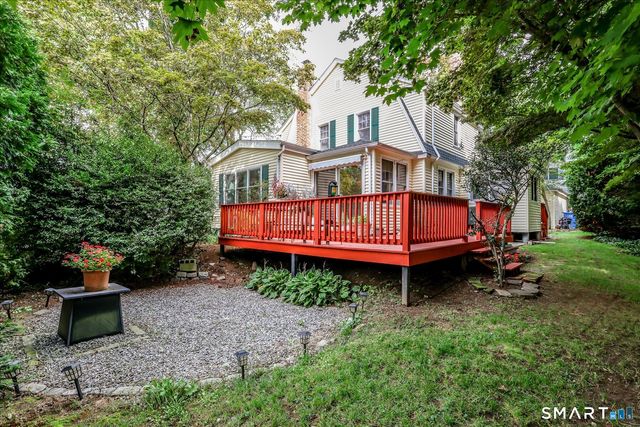 10 Crown Street, Trumbull, CT 06611