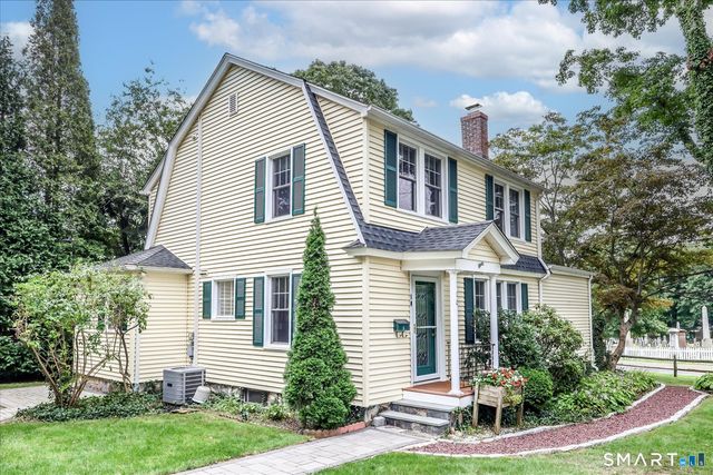 10 Crown Street, Trumbull, CT 06611