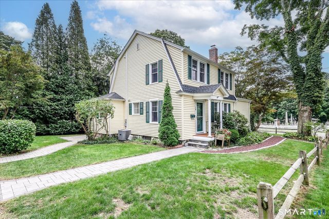 10 Crown Street, Trumbull, CT 06611
