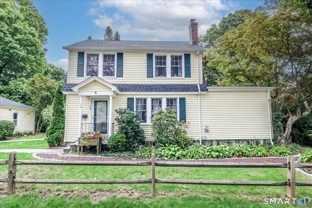 10 Crown Street, Trumbull, CT 06611