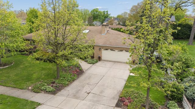 459 E Ridge Avenue, Elmhurst, IL 60126