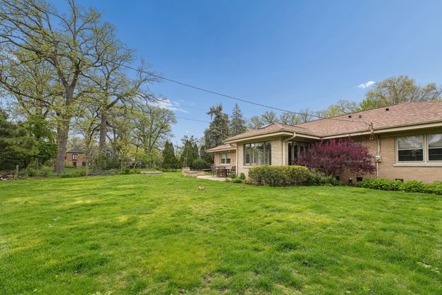 459 E Ridge Avenue, Elmhurst, IL 60126