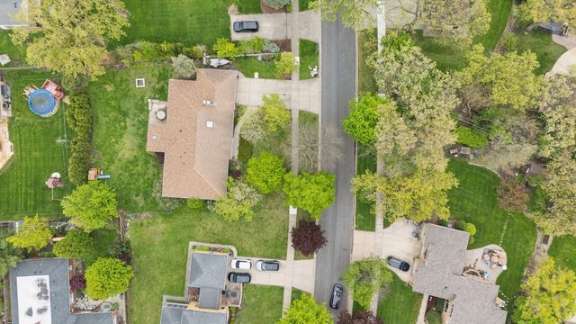 459 E Ridge Avenue, Elmhurst, IL 60126