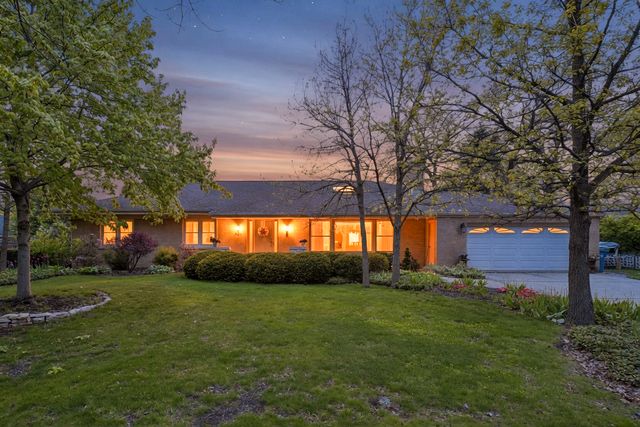 459 E Ridge Avenue, Elmhurst, IL 60126