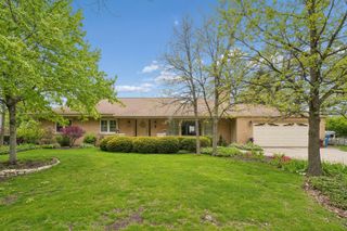 459 E Ridge Avenue, Elmhurst, IL 60126