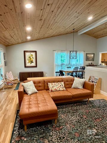711 Cedar Avenue, Fairhope, AL 35632