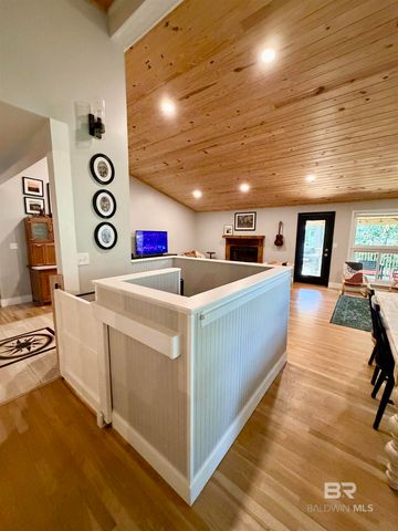 711 Cedar Avenue, Fairhope, AL 35632