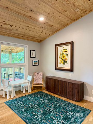 711 Cedar Avenue, Fairhope, AL 35632