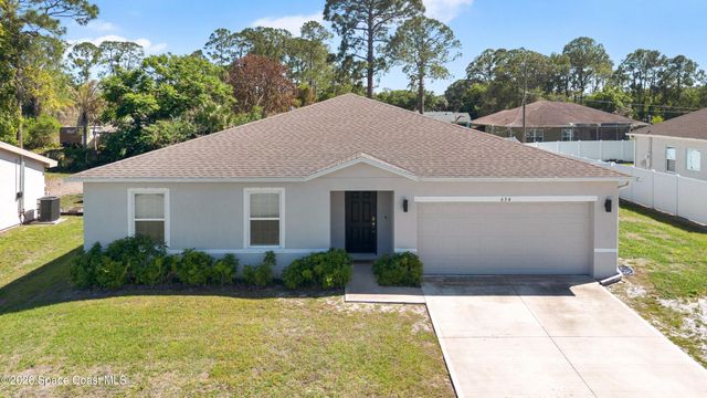 634 Brickell Street SE, Palm Bay, FL 32909